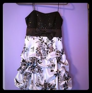 Juniors 11 dress